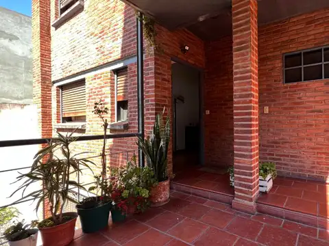 Departamento en Venta con 3 cocheras