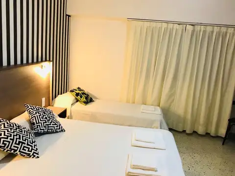 Hotel Céntrico mas locales comerciales