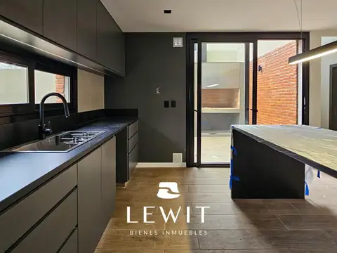 Depto Tipo Casa en Venta en Neuquén, USD 285.000
