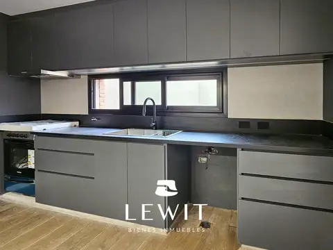 Depto Tipo Casa en Venta con 2 cocheras