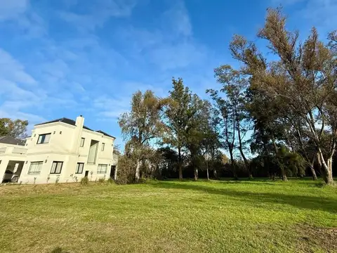 Saint Thomas Este