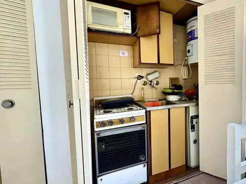 Viamonte 800