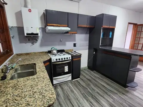 Depto Tipo Casa 4 ambientes con 1 baño