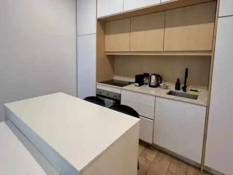 VENTA 2 AMB. A LA CALLE RECICLADO AMOBLADO PLAZA MITRE