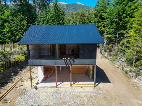 Casa 3 ambientes con 2 baños