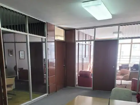 Oficina en venta - 4 Despachos 2 Baños - 155Mts2 - San Nicolás