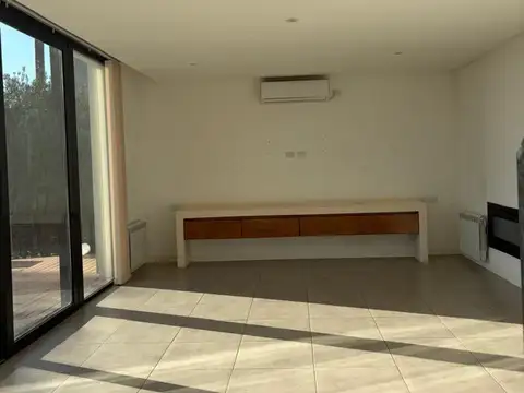 Casa en Alquiler en La Plata, USD 3.000