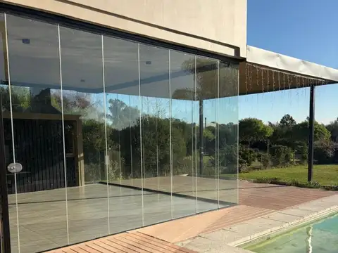 Casa en Alquiler de 3 dormitorios
