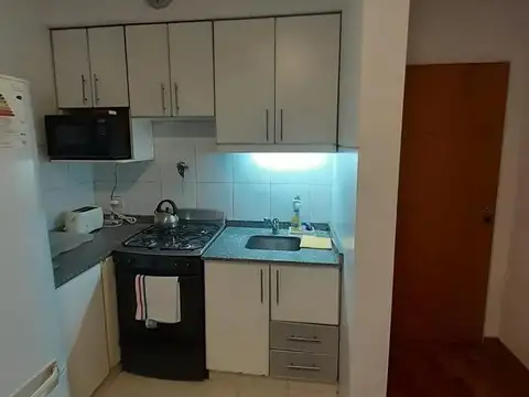 Mario Bravo 200, Piso 7