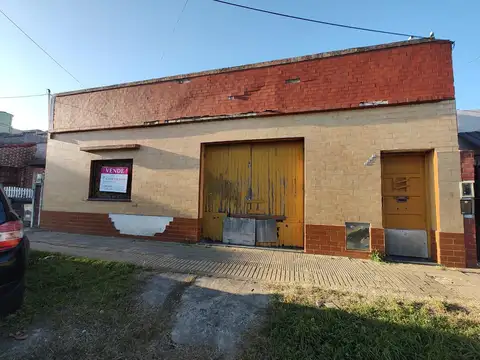 Terreno de 8.66 x 55.00 Acepta Permuta  - Wilde