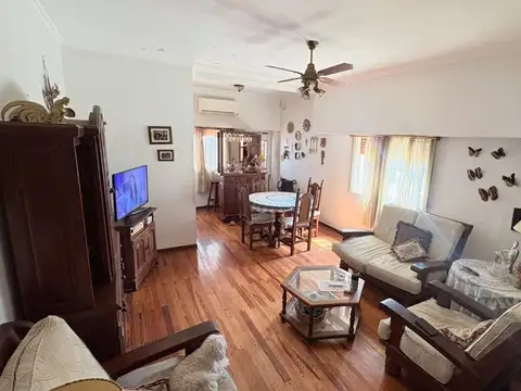 Venta casa gran lote en Chilavert