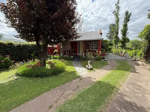 CASA EN VENTA EN PERGAMINO CON PATIO