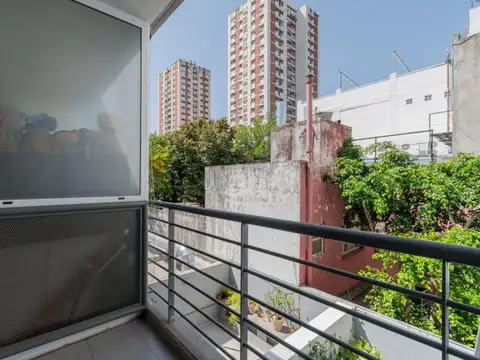Monroe 1800 , Piso 2