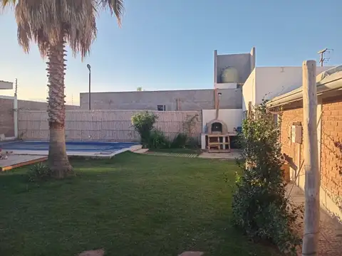 VENTA DE CASA EN CHACRAS(APTA CREDITO)