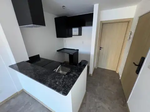 Departamento en Alquiler en Villa Luro, $ 700.000