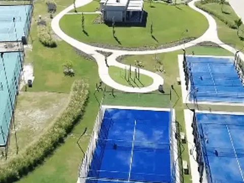 Terreno en Venta 20  mts Fondo