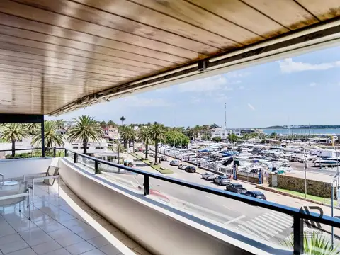 Venta de apartamento en el exclusivo Edificio Portofino - Punta del Este