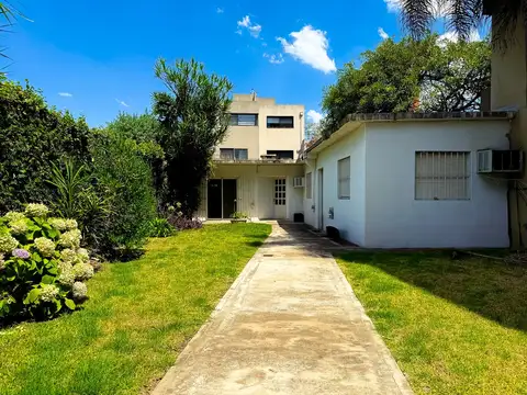 Local con Depósito en Venta, Ubicado en Zona Comercial de Olivos, Vicente López