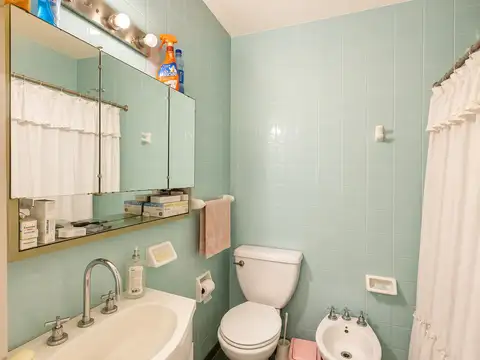 Departamento 4 ambientes con 2 baños