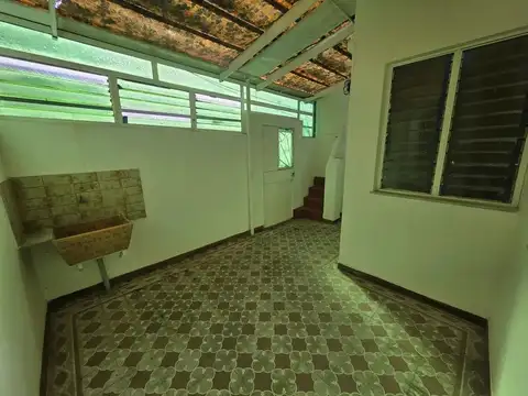 Portela 1600 Flores PH 4amb U$120.000