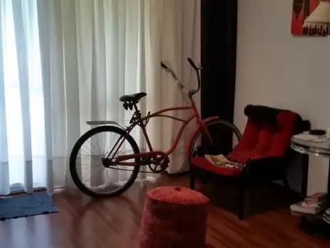 EN VENTA EN MARTIN CORONADO DEPARTAMENTO DE 3 AMBIENTES EN 2DO PISO, BALCON AL FRENTE - FICHA 5344