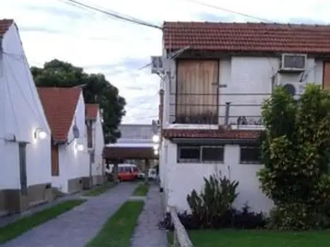 Depto Tipo Casa en Venta de 1 dormitorio