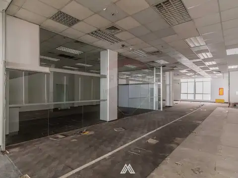 Oficina Monoambiente con 4 baños