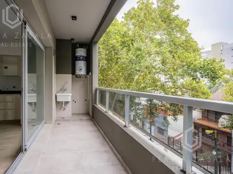 Venta departamento dúplex tres ambientes con terraza privada a estrenar en San Martín Centro