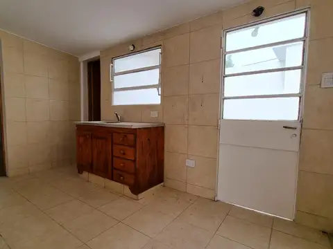 ALQUILA DEPARTAMENTO 2 AMBIENTES