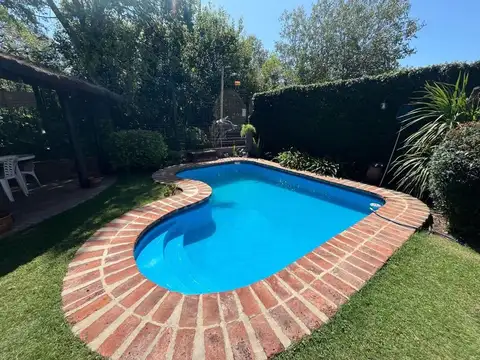 Casa 3D Pileta San Salvador 1 Cuadra Av Colón
