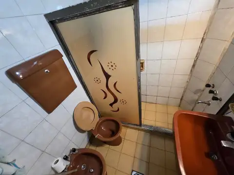 Depto Tipo Casa en Venta en Parque Chacabuco, USD 120.000