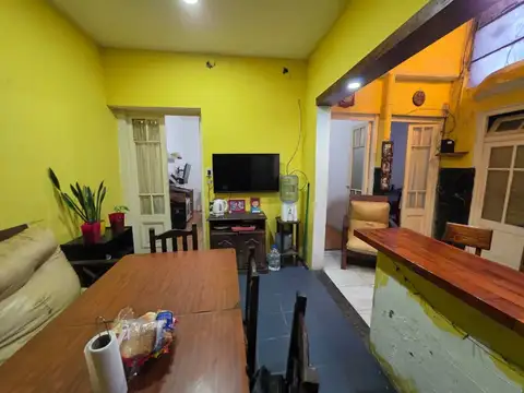 Depto Tipo Casa en Venta de 5 ambientes