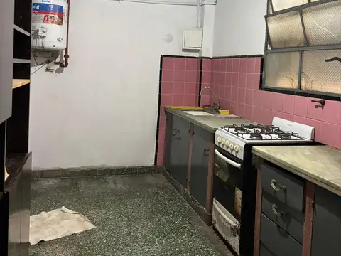 Depto Tipo Casa 5 ambientes con 2 baños