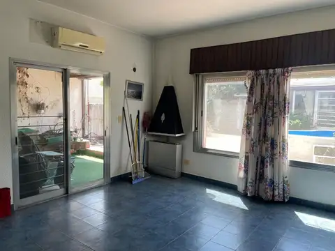 Depto Tipo Casa en Venta 49 años