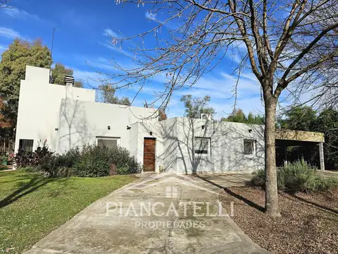 VENTA DE CASA EN LA CESARINA CON 3 HABITACIONES