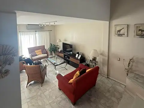 Casa en Alquiler en Villa Devoto, USD 3.000