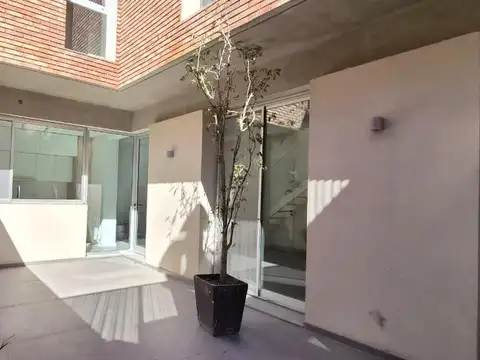 VENTA CASA PASILLO 3 DORMITORIOS - ZONA RIO - ROSARIO