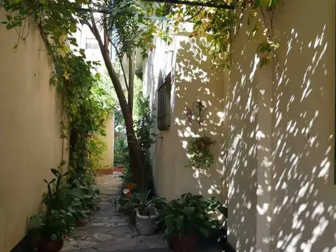 VENTA 2 VIVIENDAS SOBRE LOTE PROPIO ACEPTA PERMUTA