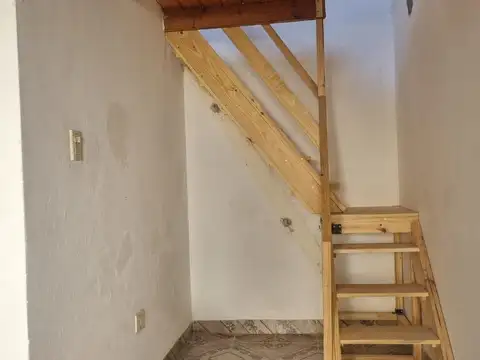 Depto Tipo Casa en Alquiler de 2 ambientes