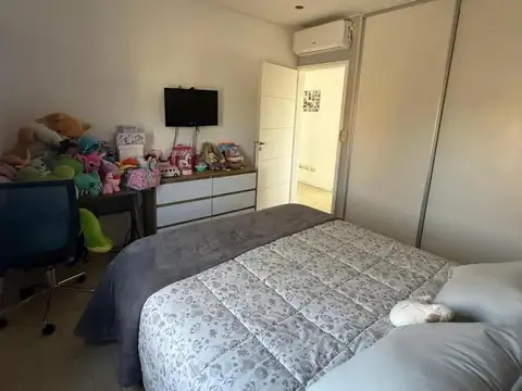 Casa en venta - 3 Dormitorios 3 Baños - Pilar