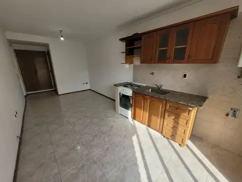 EN ALQUILER - DEPARTAMENTO DE UN DORMITORIO + COCHERA