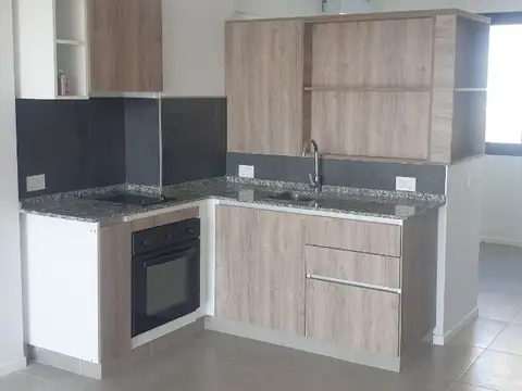 Departamento en Alquiler en Monte Castro, $ 700.000