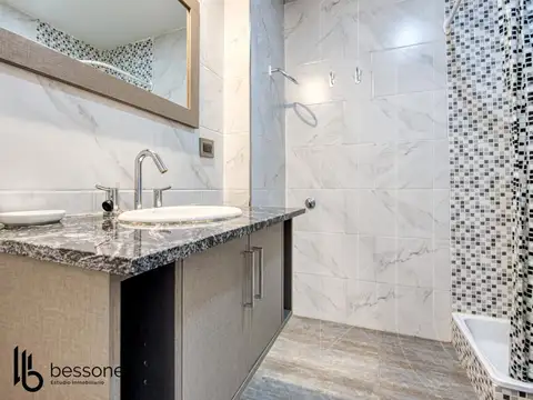 Departamento en Venta con 1 cochera