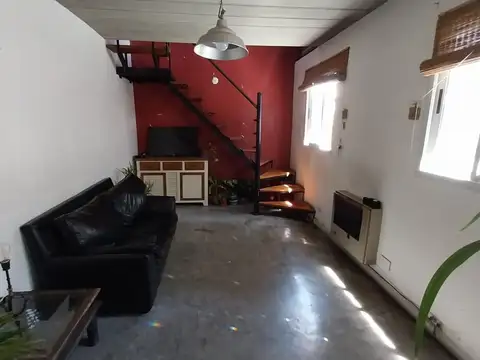 Depto Tipo Casa en Venta de 5 dormitorios
