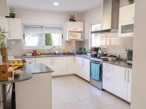 ¡Venta! Casa en La Estanzuela ¡Con Escritura!