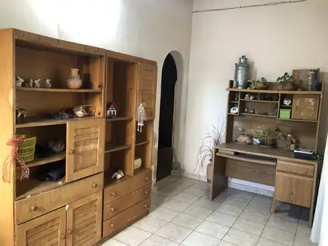 VENTA CASA EN LOTE PROPIO MORON