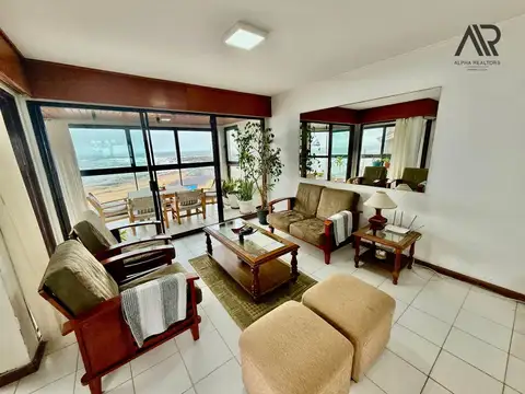 Departamento 6 ambientes con 3 baños