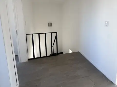 Casa 6 ambientes con 3 baños