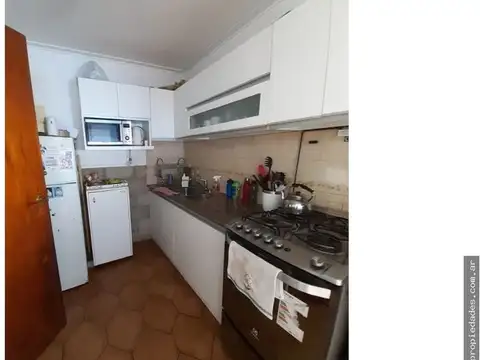 VENTA PH 3 AMB. CON COCHERA- SAN JUAN 300