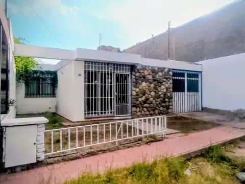VENTA DE CASA EN B° BATALLA DEL PILAR